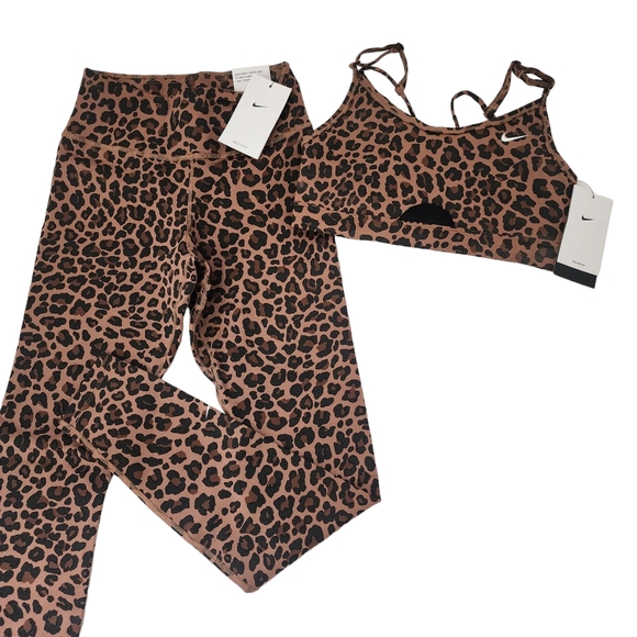 NIKE One Women's Mid-Rise Leopard Printed Leggings XS - Sports Bra -  S - Picture 5 of 10